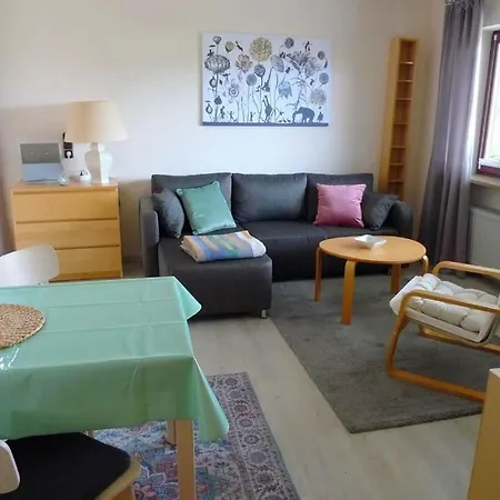 Apartment Separate Landhauswohung Mit Schonem Sonnigen Aussenbereich