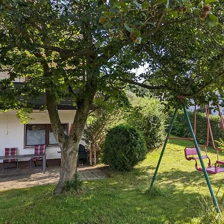 Separate Landhauswohung Mit Schonem Sonnigen Aussenbereich *